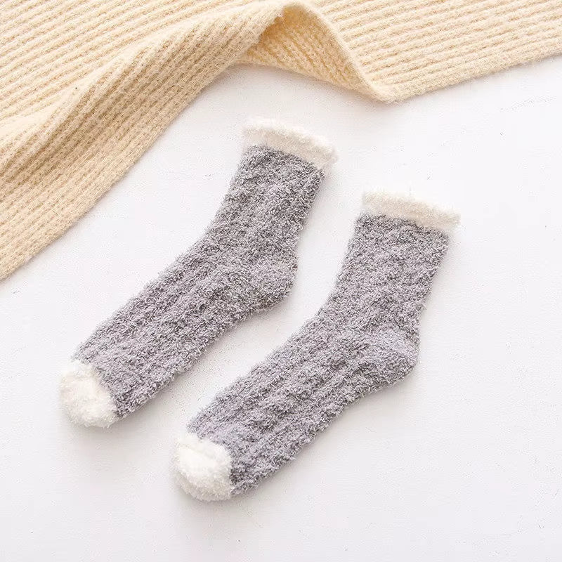 Cozy Cat Claw Coral Velvet Socks - Perfect for Women and Kids, Thickened Mid-Calf Sleep & Home Floor Socks for Autumn & Winter