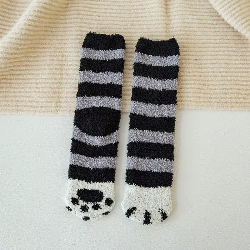 Cozy Cat Claw Coral Velvet Socks - Perfect for Women and Kids, Thickened Mid-Calf Sleep & Home Floor Socks for Autumn & Winter