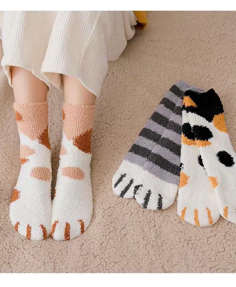 Cozy Cat Claw Coral Velvet Socks - Perfect for Women and Kids, Thickened Mid-Calf Sleep & Home Floor Socks for Autumn & Winter