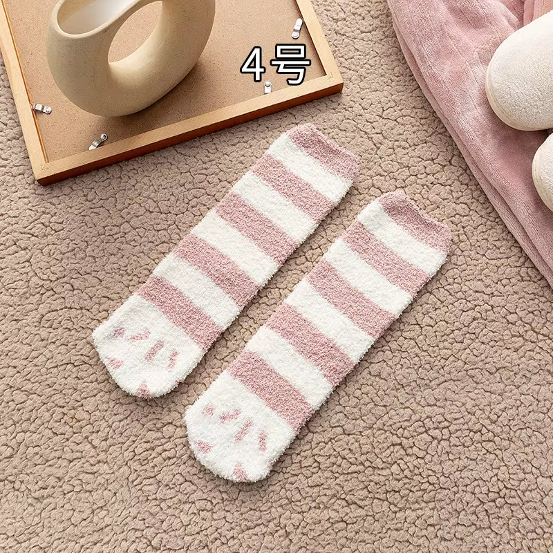 Cozy Cat Claw Coral Velvet Socks - Perfect for Women and Kids, Thickened Mid-Calf Sleep & Home Floor Socks for Autumn & Winter